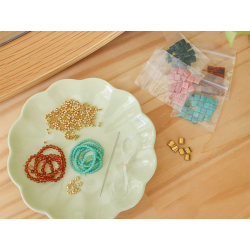 Diy Bijouterie - Mon set de bracelets perlés doré
